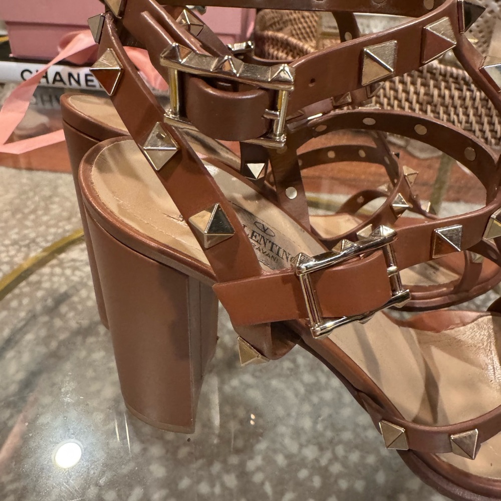 Valentino Garavani 90mm Rockstud Caged T-Strap Leather Sandals Brown 8.5 - Picture 12 of 16